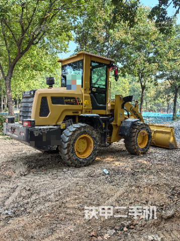 整機(jī)右后45°(整機(jī)外觀及大件) 整機(jī)右后45°(整機(jī)外觀及大件)