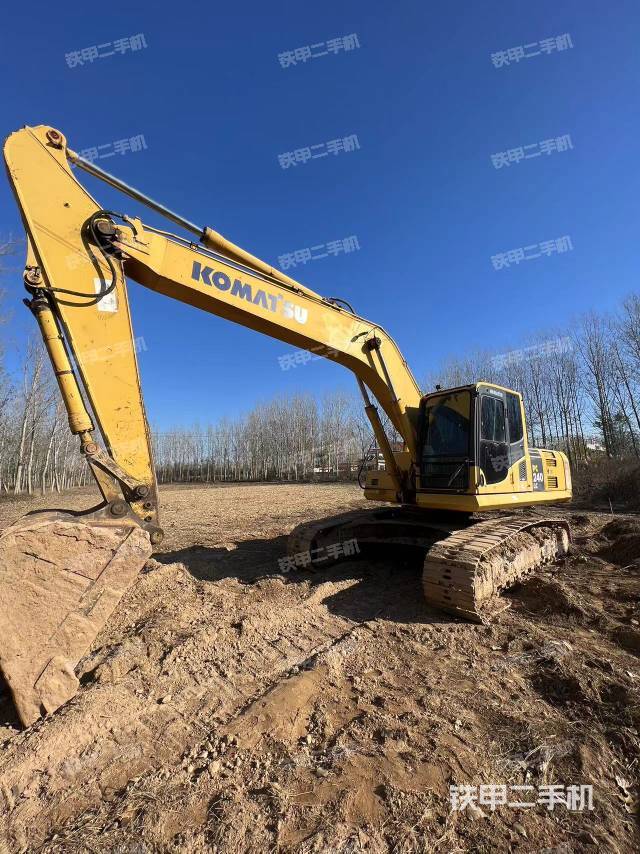小松PC240LC-8挖掘機(jī)