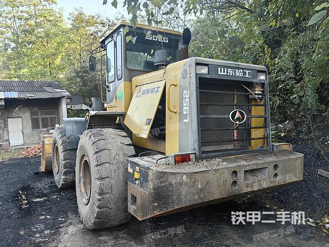 整機(jī)右后45°(整機(jī)外觀及大件) 整機(jī)右后45°(整機(jī)外觀及大件)