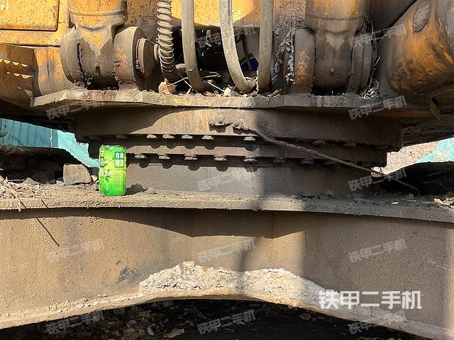 驾驶室顶部（整机外观）