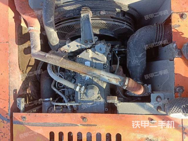 發(fā)動機(jī)整體俯視(整機(jī)外觀) 發(fā)動機(jī)整體俯視(整機(jī)外觀)