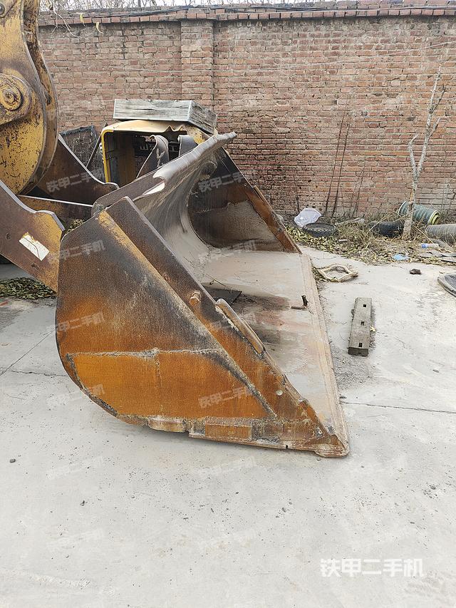 工作裝置整體（整機(jī)外觀及大件）