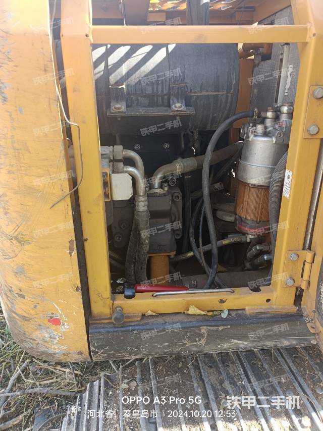 單側(cè)履帶整體（整機(jī)外觀）