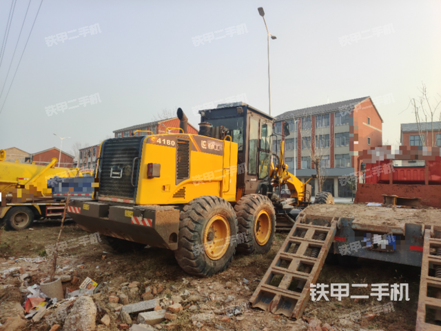 整機左側(cè)(設備外觀及核心部件) 整機左側(cè)(設備外觀及核心部件)