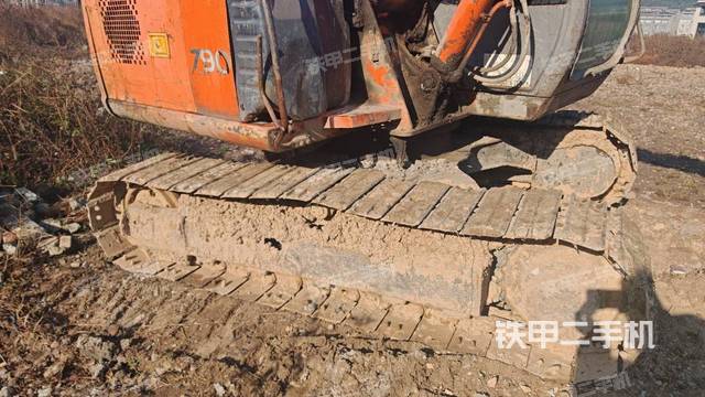 單側(cè)履帶整體（整機外觀）