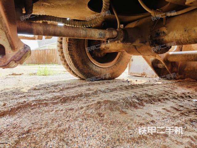 单侧履带整体（整机外观）