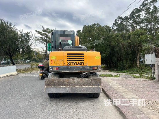 整机右后45°（整机外观）