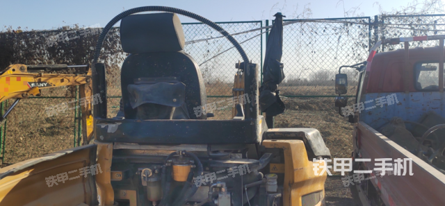 驾驶室整体（整机外观）