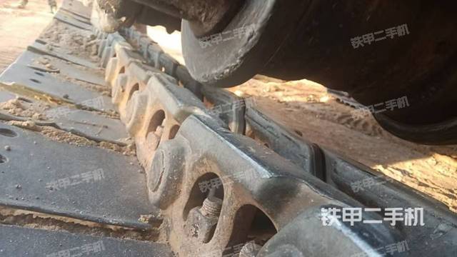 单侧履带整体（整机外观）