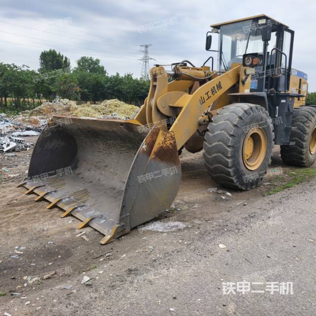 山工SEM652D装载机