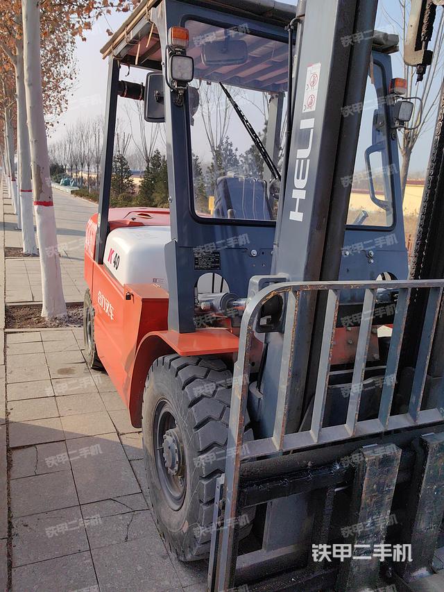 整機(jī)右后45°（設(shè)備外觀及核心部件）