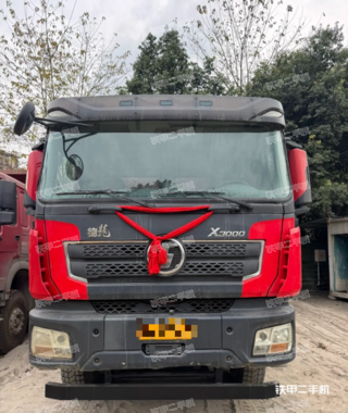 陕汽重卡6X4工程自卸车实拍图片