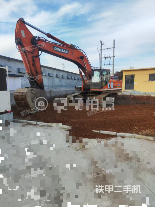 整機(jī)右后45°(整機(jī)外觀) 整機(jī)右后45°(整機(jī)外觀)