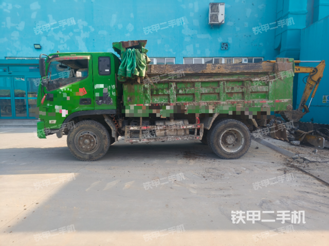 整机左侧（设备外观及核心部件）