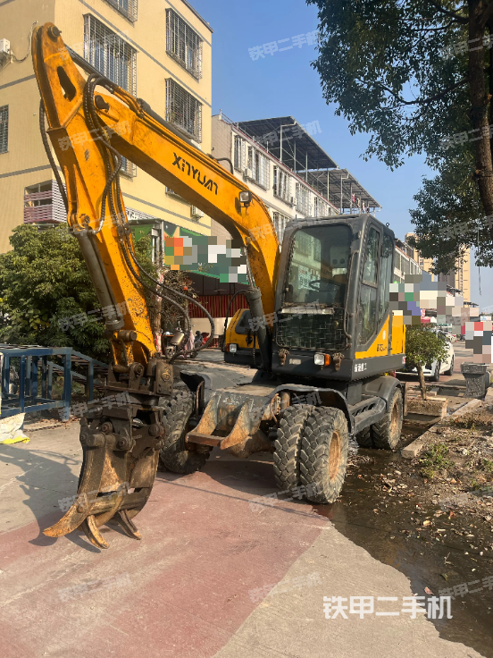 新源XYB75W-8挖掘机