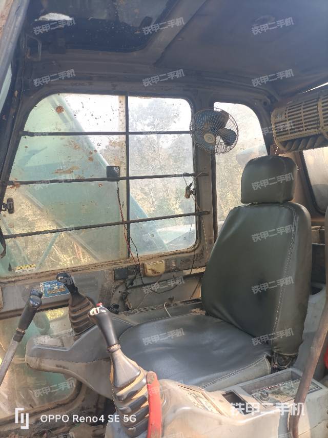 驾驶室整体（整机外观）