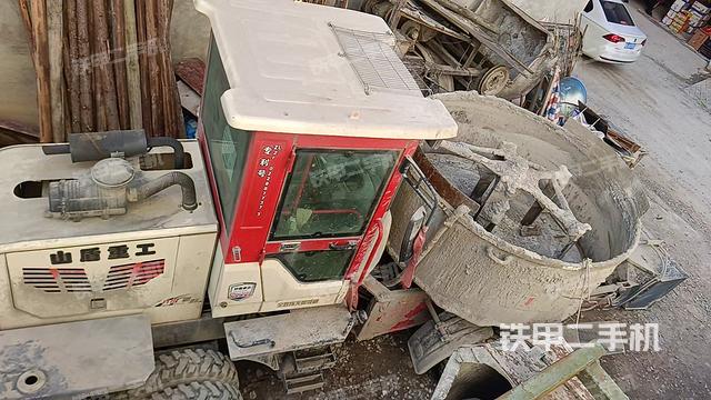 整机右后45°（设备外观及核心部件）