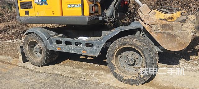 单侧履带整体（整机外观）