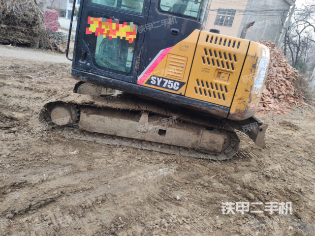 单侧履带整体（整机外观）