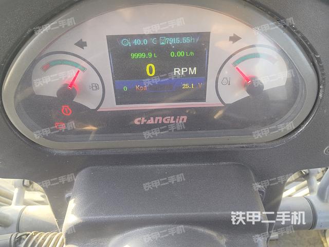 驾驶室操作台（设备外观及核心部件）