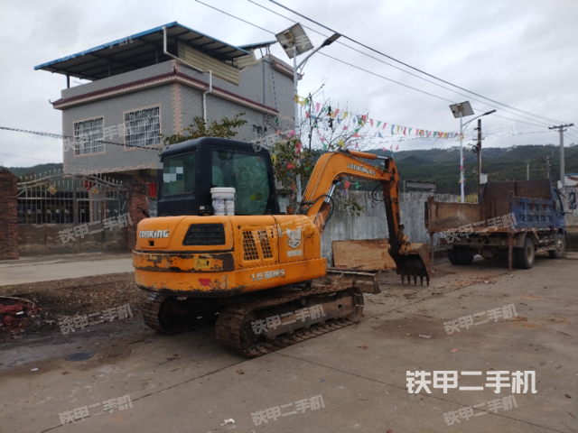 整机右后45°（整机外观）