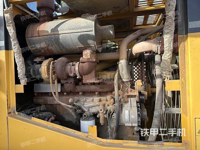 發(fā)動機左側（整機外觀及大件）