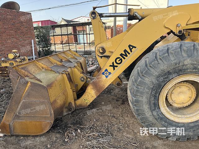 工作裝置整體（整機外觀及大件）