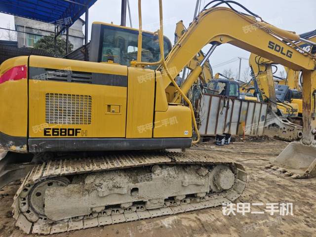 整機(jī)右后45°(整機(jī)外觀) 整機(jī)右后45°(整機(jī)外觀)