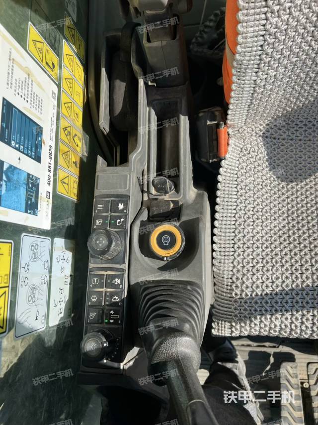 驾驶室整体（整机外观）