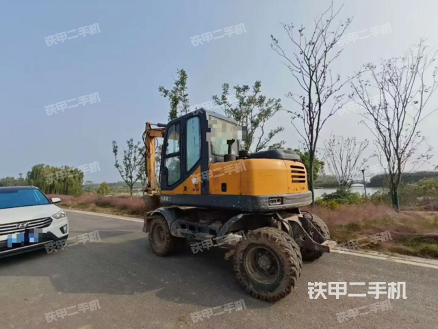 整機右后45°（整機外觀）