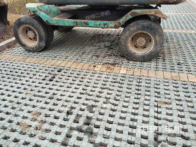 单侧履带整体（整机外观）