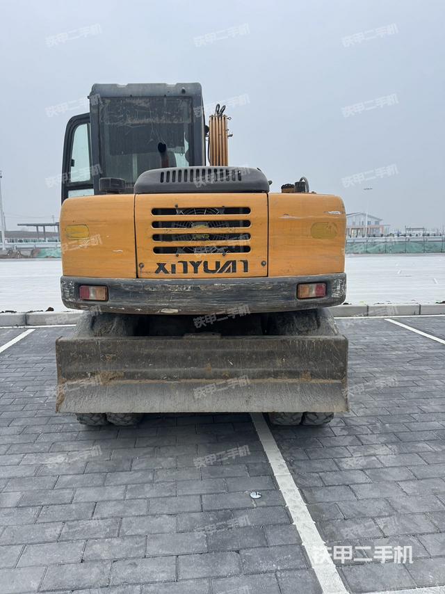 新源XYB75W-9挖掘机的设备实拍-第8张实拍照片