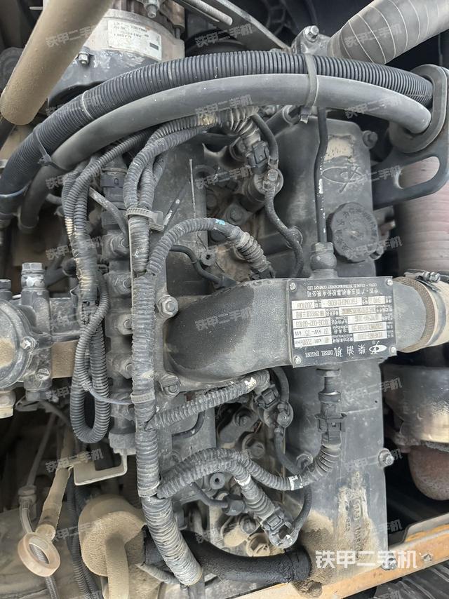 發(fā)動機(jī)整體俯視（整機(jī)外觀）