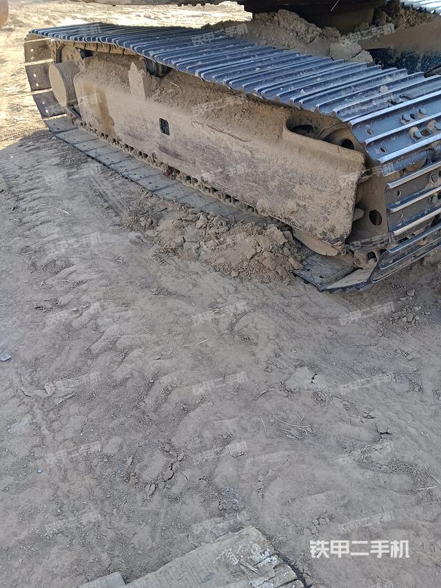 单侧履带整体（整机外观）