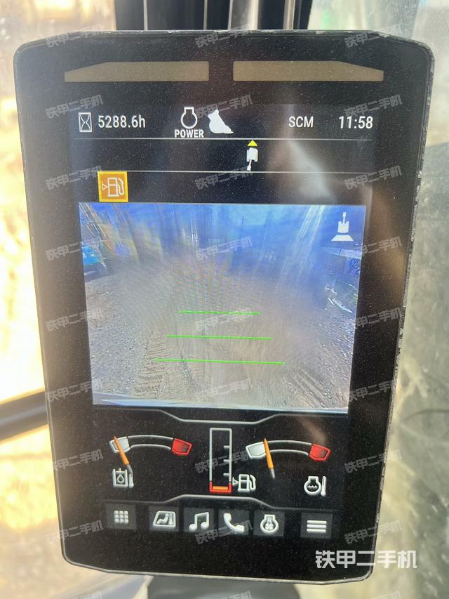 駕駛室整體（整機外觀）