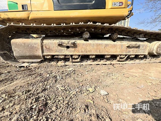 單側履帶整體（整機外觀）