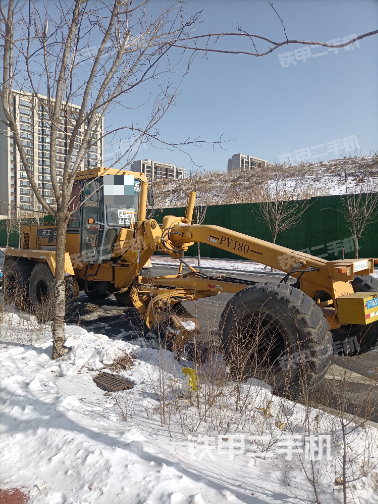 整机左侧（设备外观及核心部件）