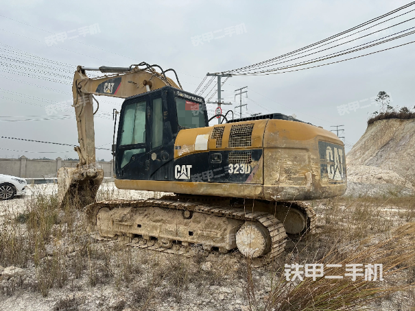 整機右后45°(整機外觀) 整機右后45°(整機外觀)