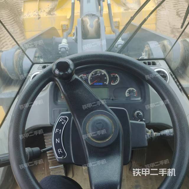 驾驶室工作台（整机外观及大件）