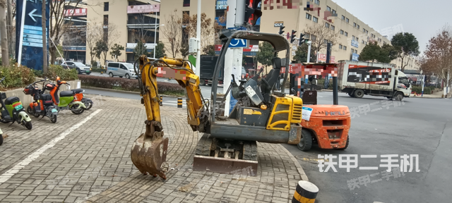 整机右后45°（整机外观）