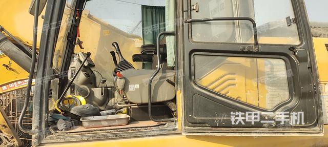 驾驶室整体（整机外观）