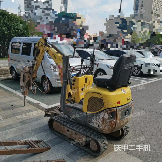 驾驶室整体（整机外观）