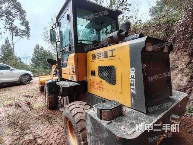 整機(jī)右后45°(整機(jī)外觀及大件) 整機(jī)右后45°(整機(jī)外觀及大件)