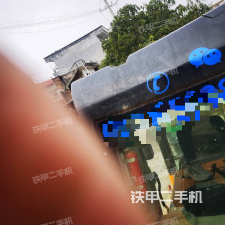 驾驶室顶部（整机外观）