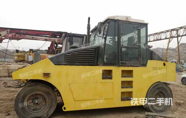 整机左侧（设备外观及核心部件）