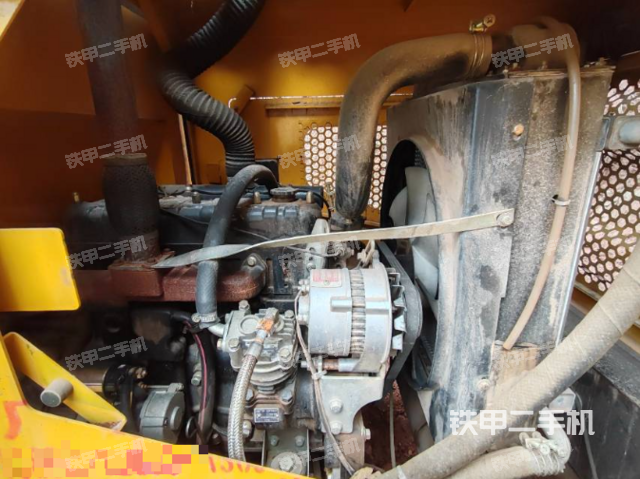 發(fā)動(dòng)機(jī)左側(cè)(整機(jī)外觀及大件) 發(fā)動(dòng)機(jī)左側(cè)(整機(jī)外觀及大件)