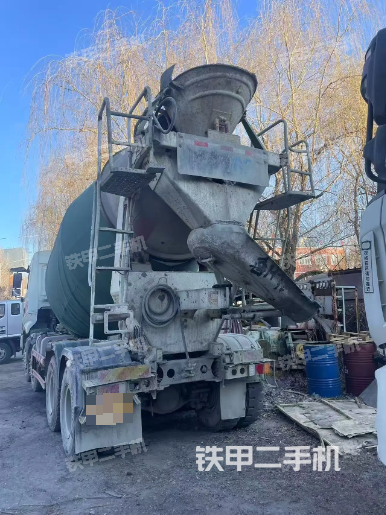 整機右后45°（設備外觀及核心部件）