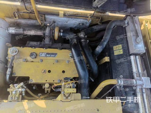 發(fā)動(dòng)機(jī)整體俯視(整機(jī)外觀) 發(fā)動(dòng)機(jī)整體俯視(整機(jī)外觀)