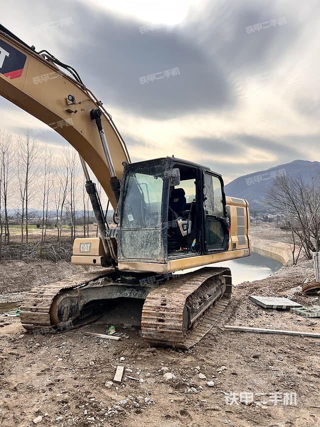 駕駛室頂部（整機(jī)外觀）