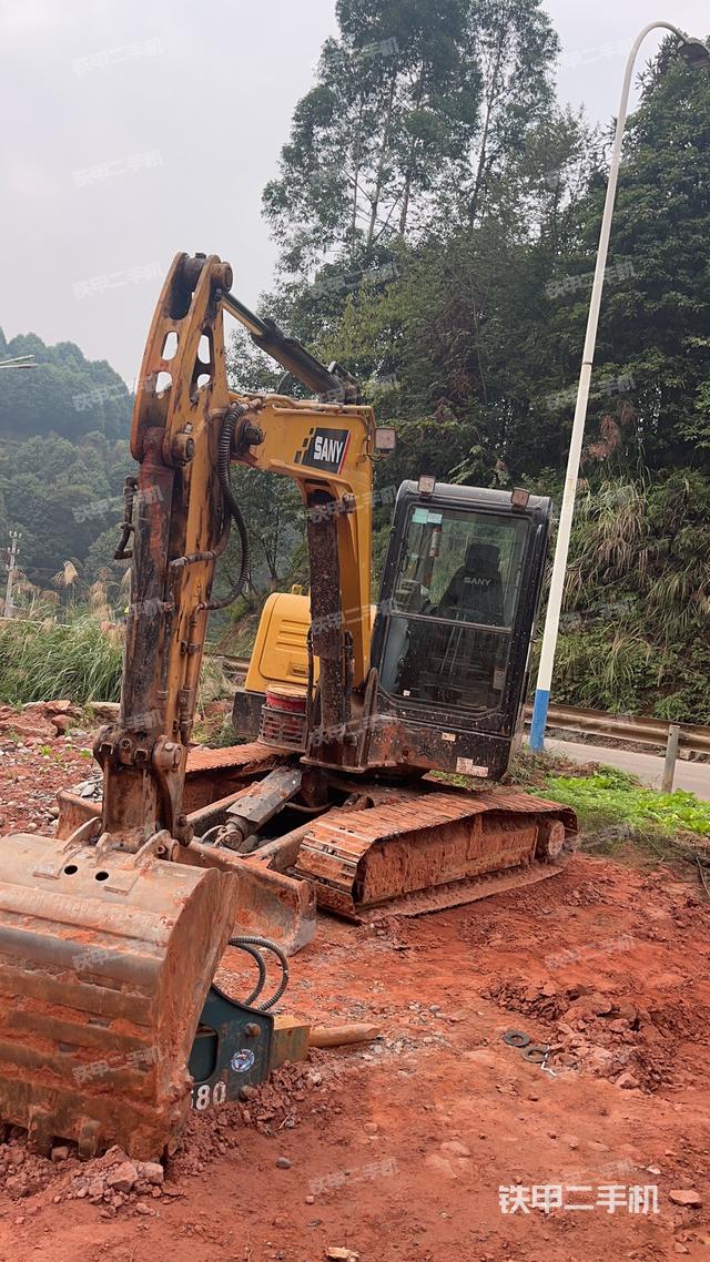 单侧履带整体（整机外观）